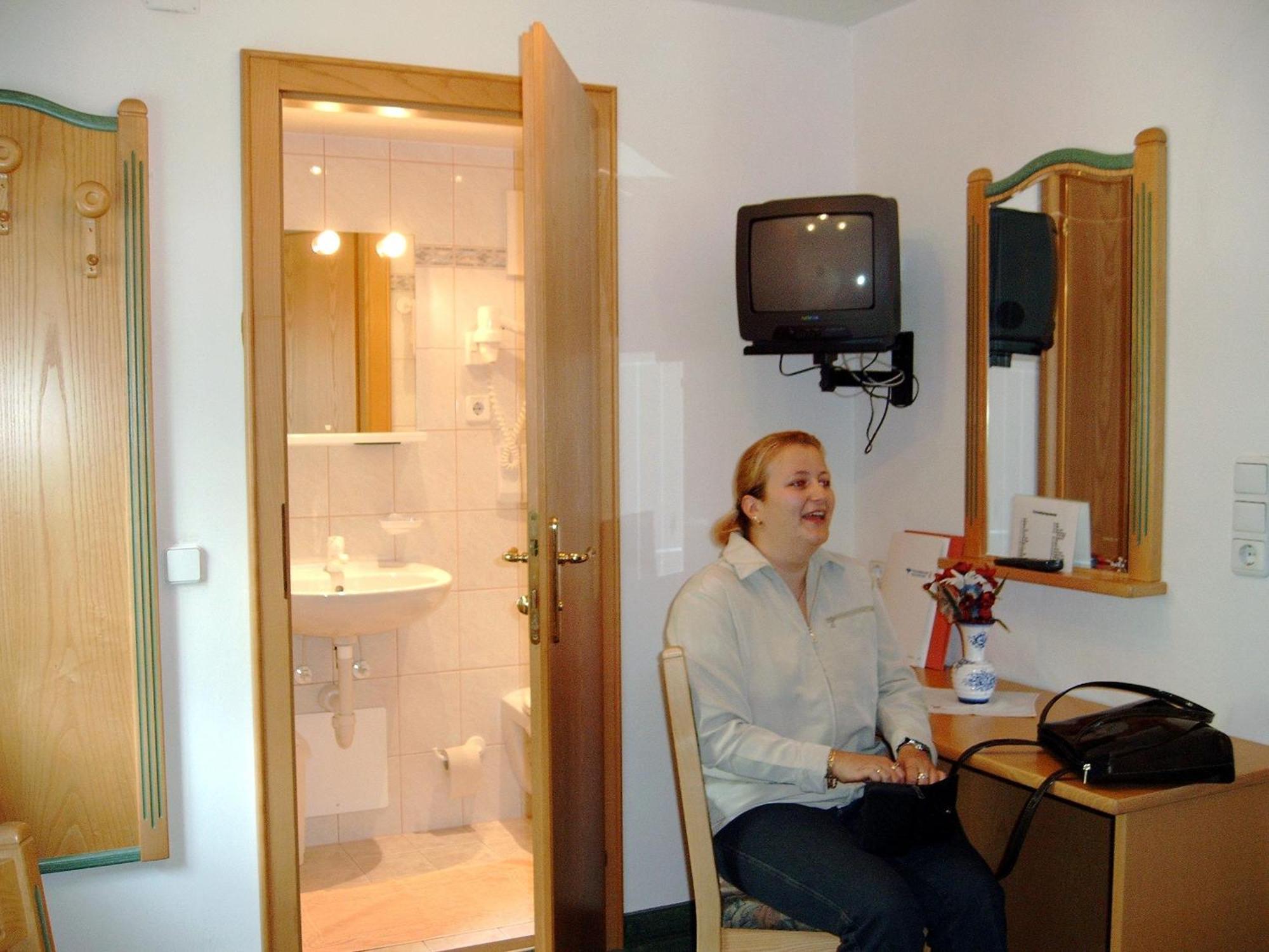 שטוהלפלדן Hotel Gasthof Schweizerhaus מראה חיצוני תמונה
