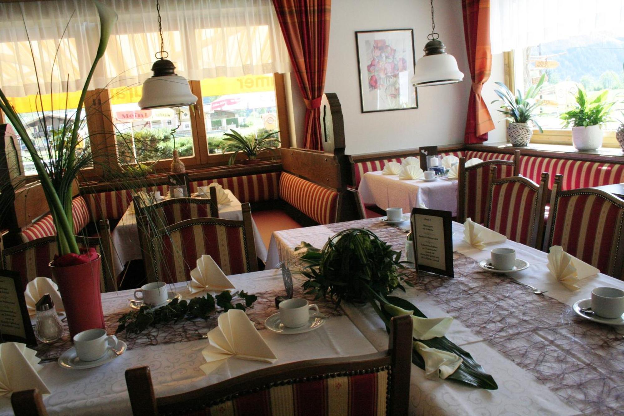 שטוהלפלדן Hotel Gasthof Schweizerhaus מראה חיצוני תמונה