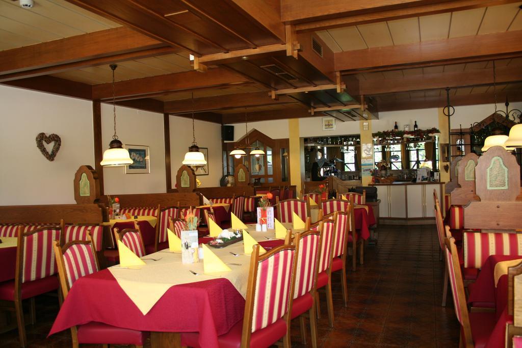שטוהלפלדן Hotel Gasthof Schweizerhaus מראה חיצוני תמונה